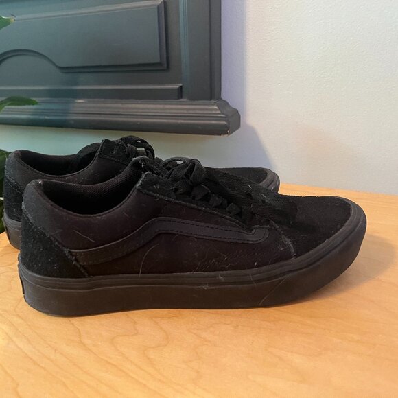 Black Suede Lace-up Vans (7) - Picture 2 of 3